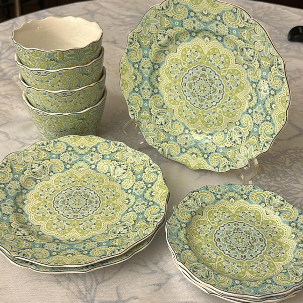 10 Fine China / Lyria Teal by 222 FIFTH
